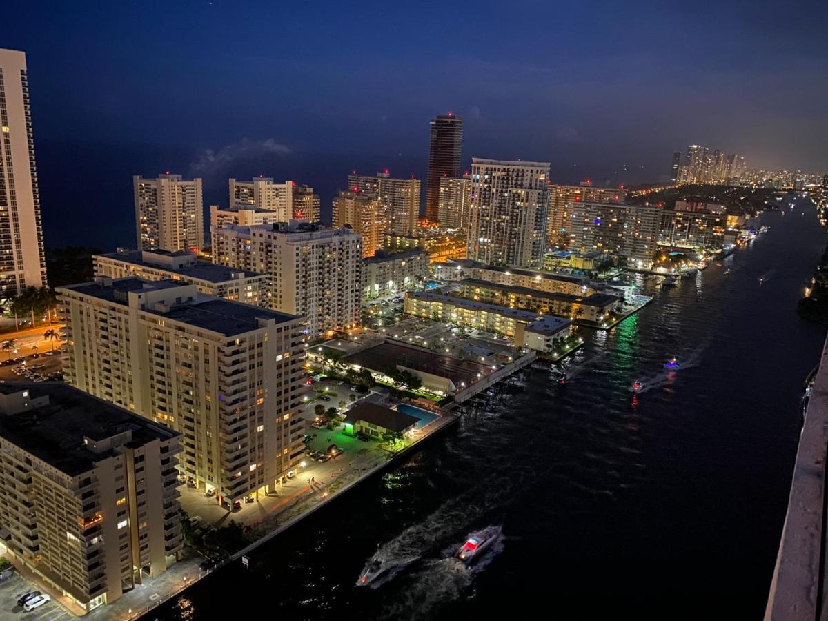 Beachwalk Studio Apmt 2 Beds, Amazing Views 2010B Hallandale Beach Bagian luar foto