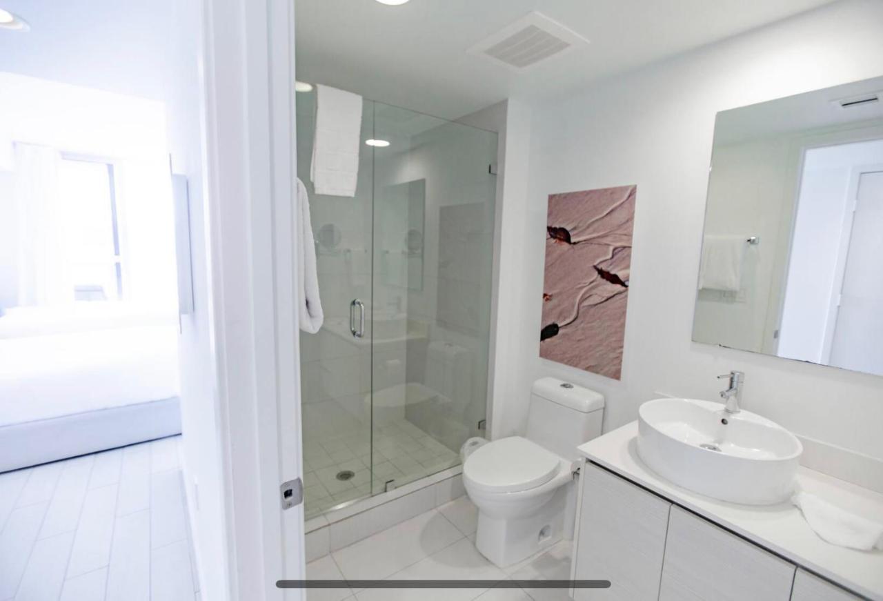 Beachwalk Studio Apmt 2 Beds, Amazing Views 2010B Hallandale Beach Bagian luar foto