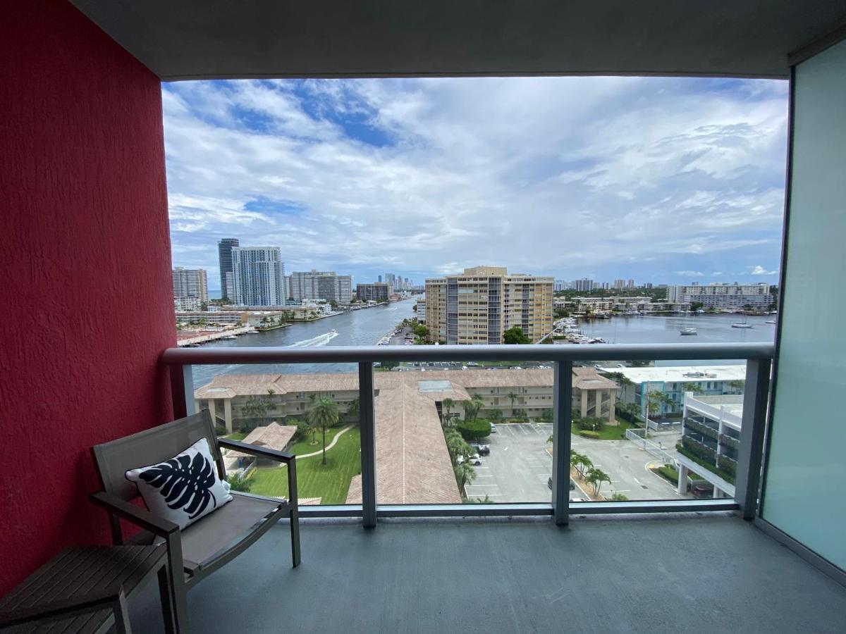 Beachwalk Studio Apmt 2 Beds, Amazing Views 2010B Hallandale Beach Bagian luar foto